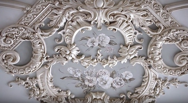 Декор из гипса: особенности, виды, способы изготовления (35 фото)