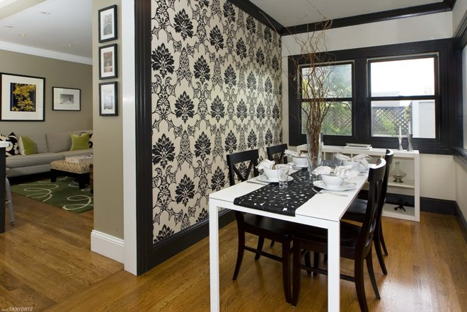 Обои-компаньоны: фото, примеры для зала, оригинальные приемы и стандартные способы создания эффектного интерьера (83 фото)