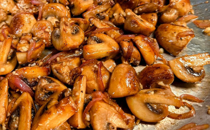 Как жарить шампиньоны, чтобы они были точно румяными и не водянистыми