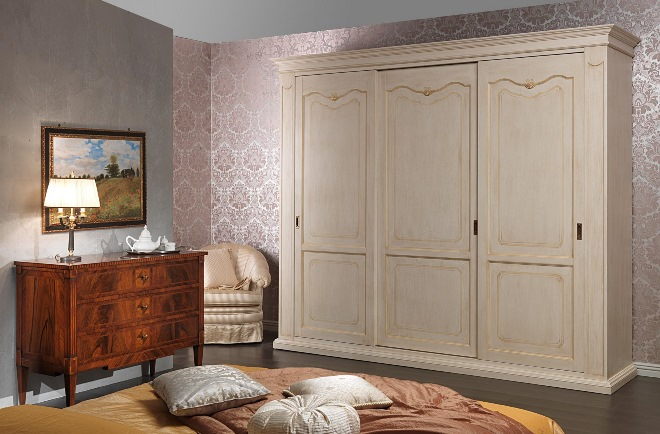 Шкаф-купе в интерьере: разновидности и особенности дизайна (104 фото)