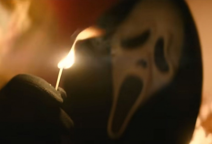 В кино — «Крик 7». Оправдывает ли ожидания самая коммерчески успешная серия культового хоррора?