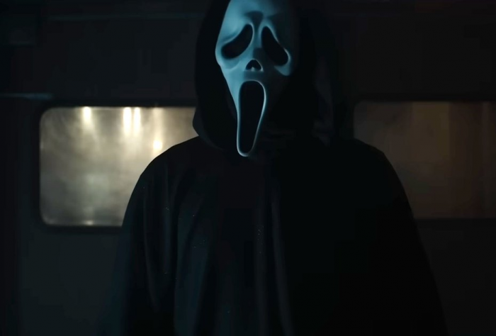 В кино — «Крик 7». Оправдывает ли ожидания самая коммерчески успешная серия культового хоррора?