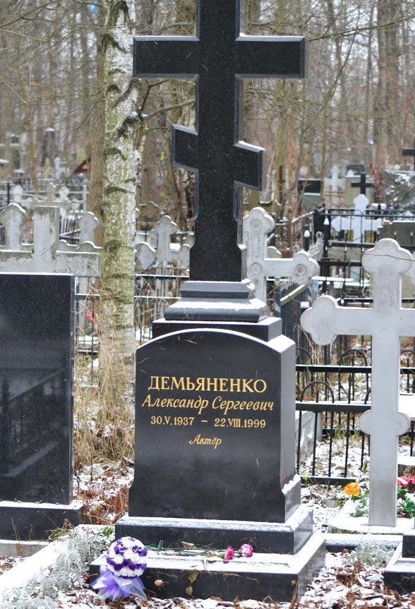 «Он ненавидел, когда его называли Шуриком»: почему любимец СССР прожил жизнь в тени своего персонажа