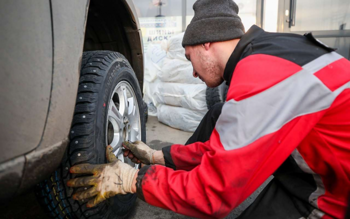 Когда и на что менять зимнюю резину в 2026 году: советы экспертов