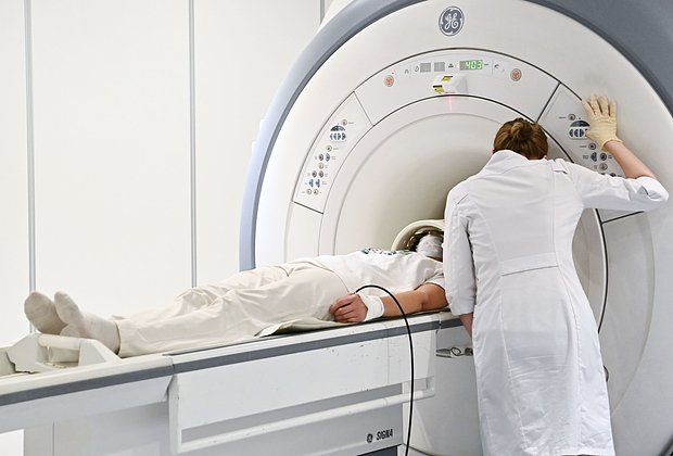 Очень дорогой метод лечения рака станет бесплатным для россиян. Что об этом нужно знать?