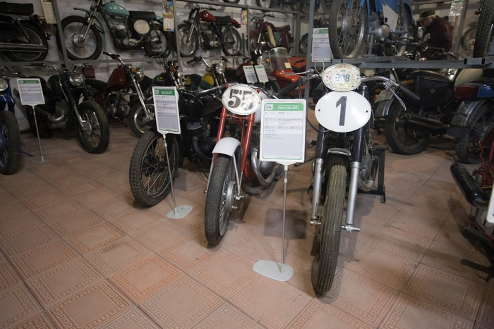 «Чтобы восстановить такой мотоцикл, нужно лет десять жизни» Россиянин собрал коллекцию из 427 мотоциклов и создал уникальный музей