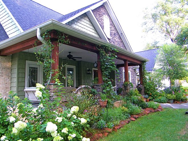 Палисадник перед домом: размер, стиль, выбор растений (80 фото)