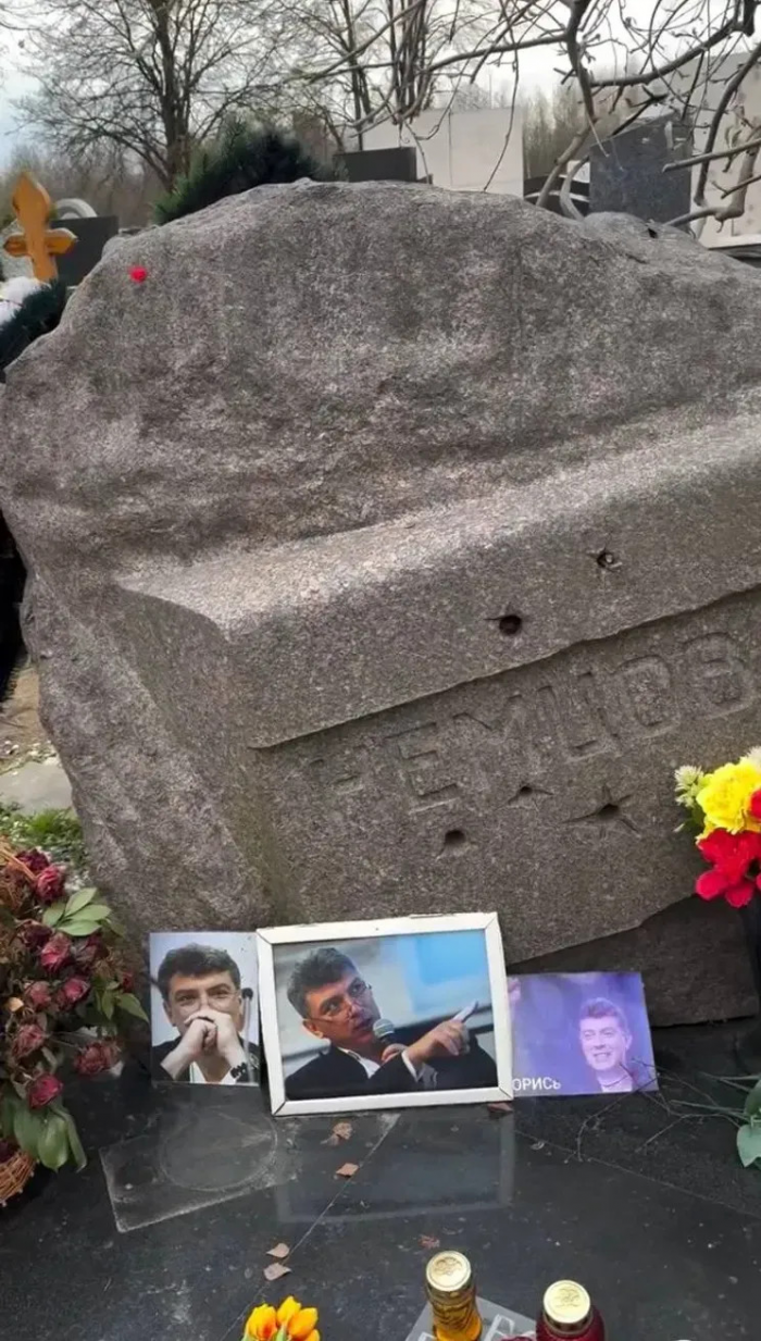 "Ему было бы 67 лет". Сын Бориса Немцова почтил его память в день рождения политика