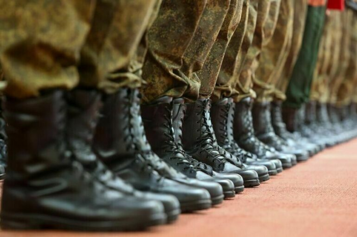 Депутаты рассмотрят запрет на депортацию иностранцев-контрактников