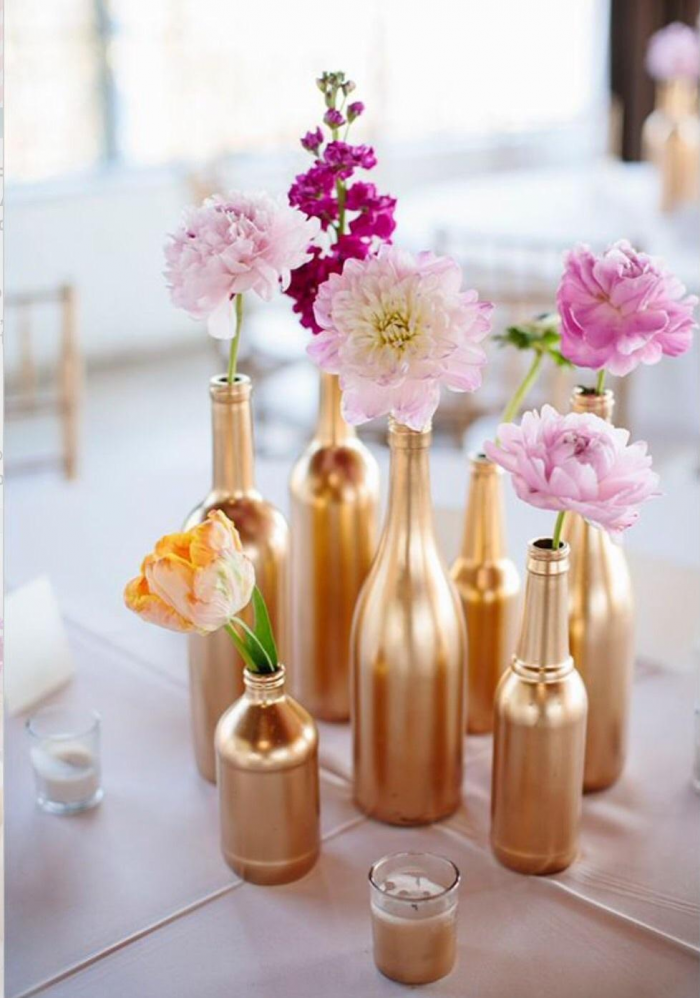 Декорирование бутылок различными материалами (58 фото)