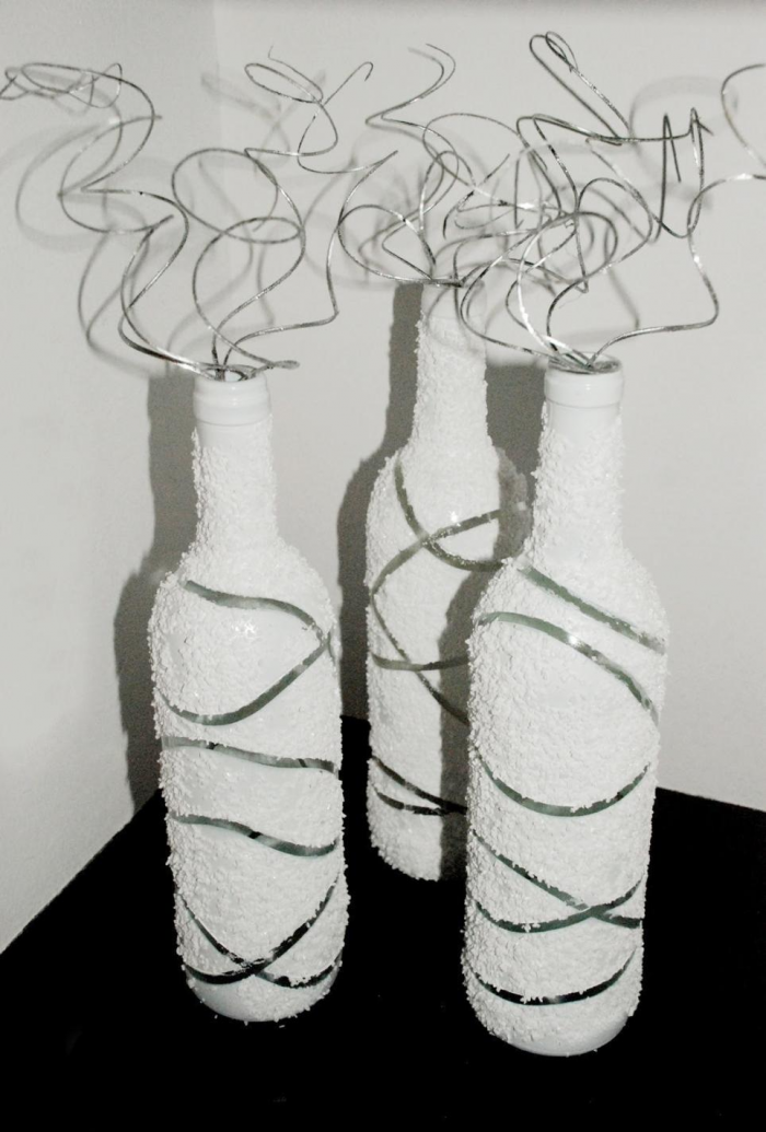 Декорирование бутылок различными материалами (58 фото)