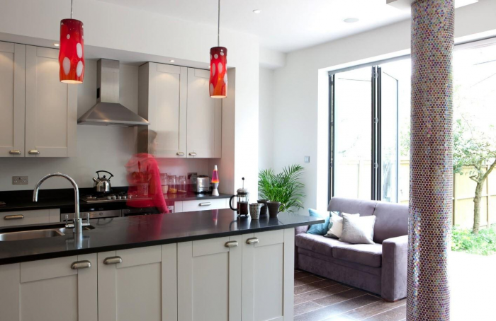 Диван на кухню: нюансы выбора мебели для комнат разных площадей и стилей (62 фото)