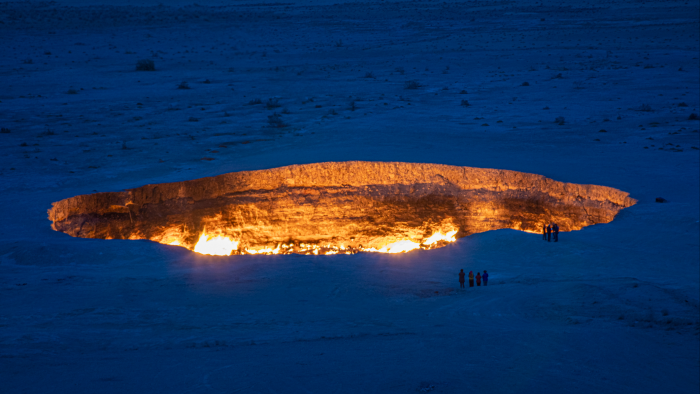 Почему власти Туркменистана не могут потушить «Врата ада»