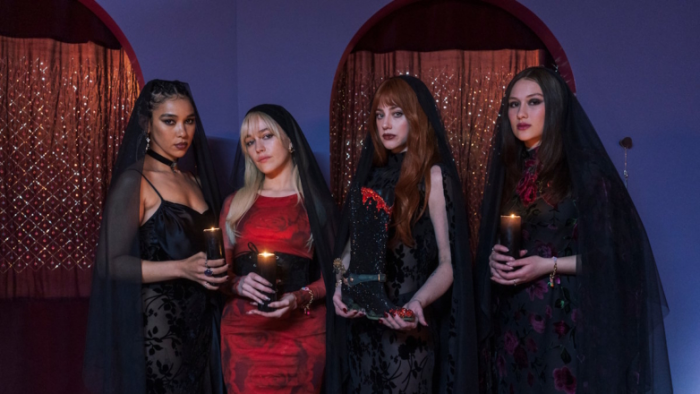 "Запретный плод": красивый фрукт с ядовитой сердцевиной