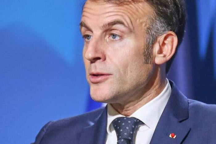 Наполеончики давно не получали: Франция собирается натравить европейцев на Россию