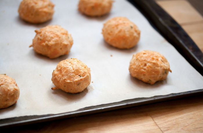 Сырные шарики: лучшая закуска от французов