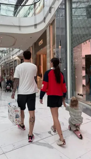 Бесит звание "жены футболиста": Карина Истомина рассказала о браке с Фёдором Смоловым