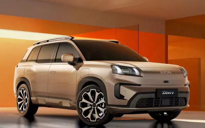 Популярный бренд вывел на российский рынок новый кроссовер: известна цена