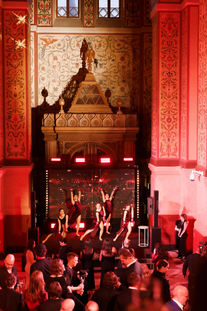 MaximOnline наградил героев проекта «Истории мужчин Maxim» в Историческом музее