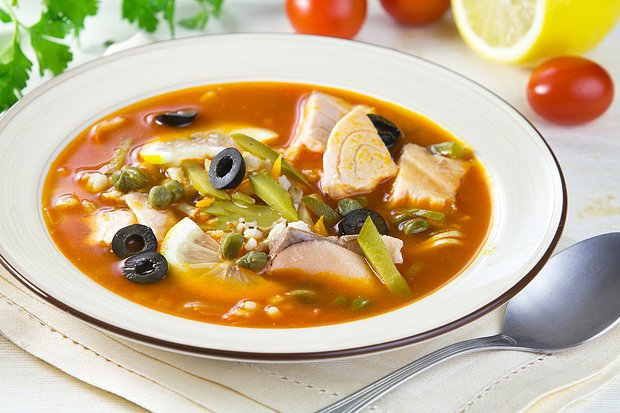 Как приготовить солянку: 4 лучших пошаговых рецепта с мясом, рыбой и сосисками