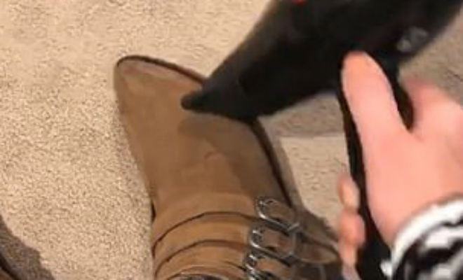 Минутный способ подогнать маленькую обувь по размеру