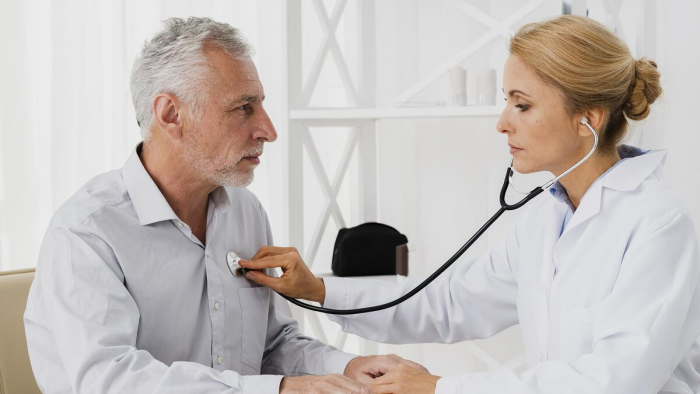 Вплоть до инфаркта: кардиолог раскрыла неочевидную опасность сильных морозов