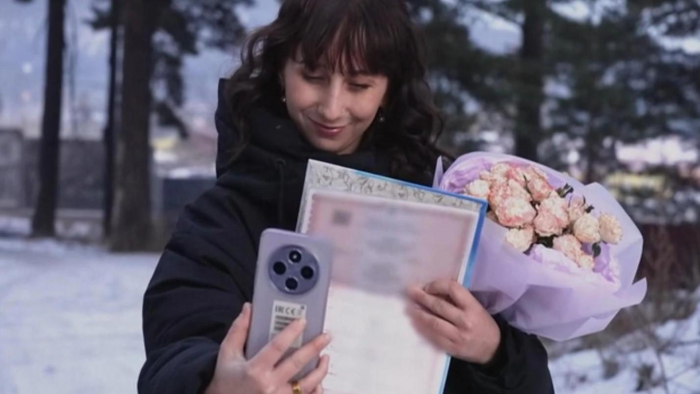 «Уничтожило психику»: что так поразило россиян в истории «ждули» из Могочи, вышедшей замуж за трижды судимого