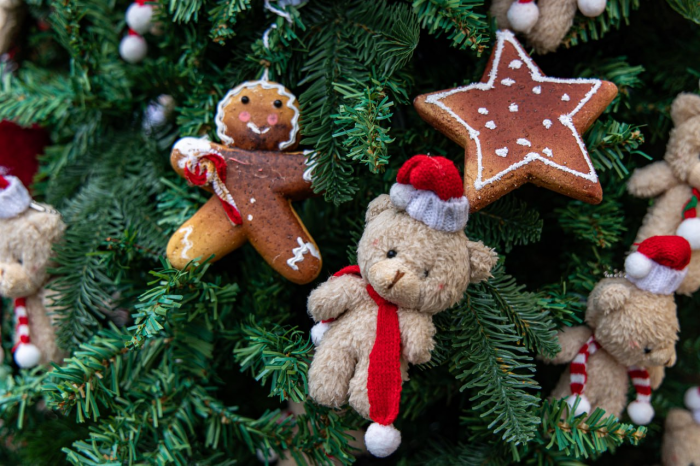 Как выбрать сладкие подарки к праздникам: советы Роспотребнадзора