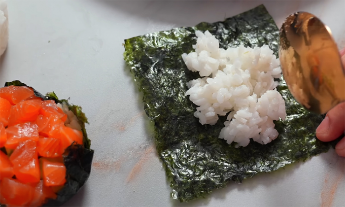 Суши дома и дешевле покупных. Особенные рисовые кармашки «Филадельфия», с нежнейшим сыром