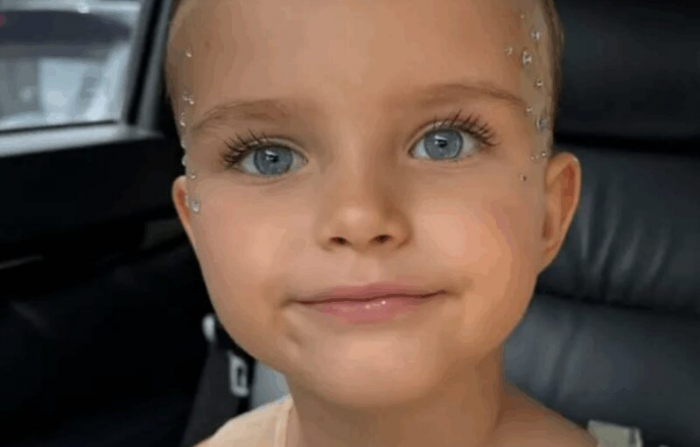 «Он записывает компроматы»: мать Алеси Кафельниковой раскрыла страшную правду о зяте-должнике спустя 4 года после рождения внучки