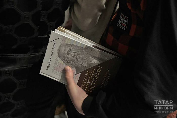 Лучший мэр Москвы, не считая Собянина, и декабристы: о чем была лекция Мединского в Казани