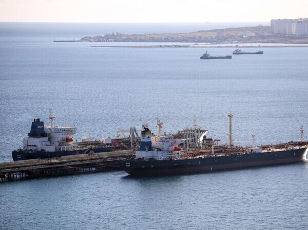 «Самая большая мистификация»: раскрыта главная ложь о российской нефти.