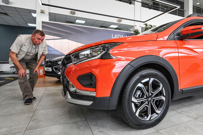 «Это новая реальность» Российский авторынок пережил сильнейшие потрясения в 2025 году. Что будет с ценами на авто в 2026 году?