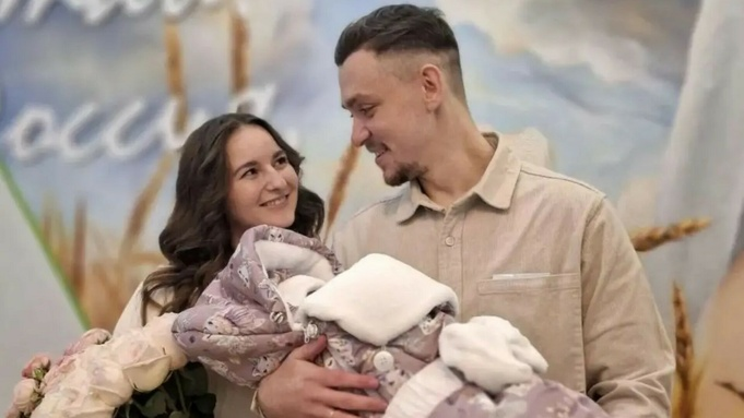 Алтайские врачи спасли новорожденную девочку весом 650 граммов