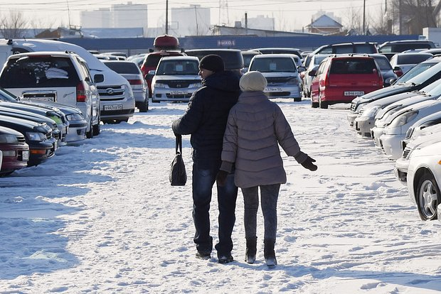 «Это новая реальность» Российский авторынок пережил сильнейшие потрясения в 2025 году. Что будет с ценами на авто в 2026 году?