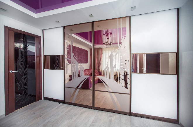 Двери в нишу: виды и особенности (24 фото)