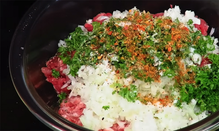 Люля-кебаб в духовке на обычной кухне: сочный, ароматный, такой же как на мангале