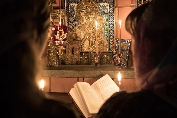 Православные посты в 2026 году: список с датами по церковному календарю, правила питания