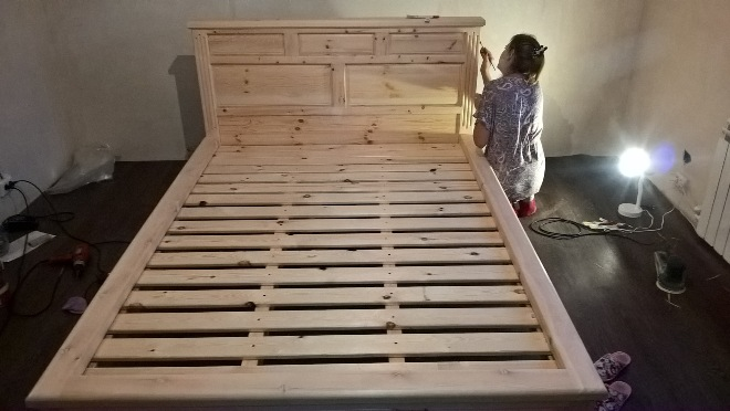 Кровати из массива дерева: как выбрать лучшую (80 фото)