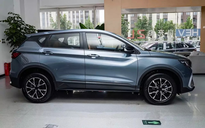 Geely снова обновила популярный кроссовер Coolray: подробности