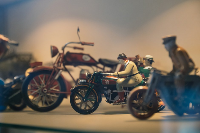 «Чтобы восстановить такой мотоцикл, нужно лет десять жизни» Россиянин собрал коллекцию из 427 мотоциклов и создал уникальный музей