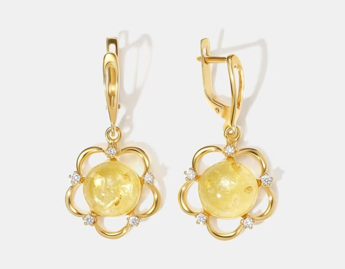 Украшения с цветами на 8 Марта