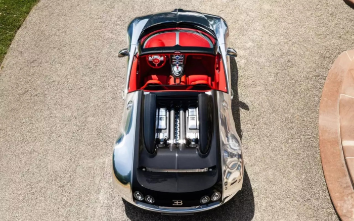 Bugatti восстановила самый дорогой в истории Veyron с необычным кузовом