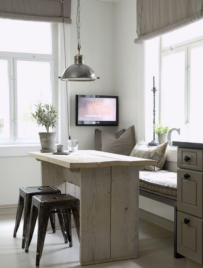 Диван на кухню: нюансы выбора мебели для комнат разных площадей и стилей (62 фото)