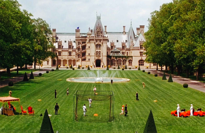 Сколько стоят самые дорогие дома из кино