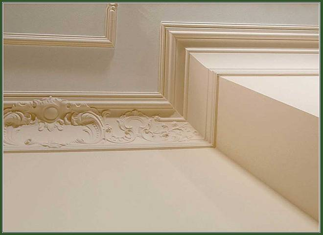 Дизайн потолочных плинтусов в интерьере: фото, как выбрать лучший вариант для интерьера (67 фото)