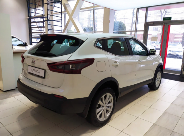 Nissan Qashqai второго поколения из забытых запасов: стоит ли воскрешать прошлое?