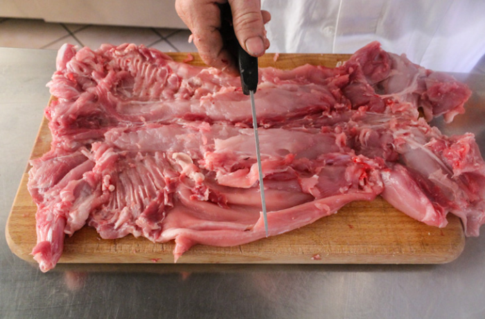 Как удалить из кролика все кости, сохранив цельной тушку