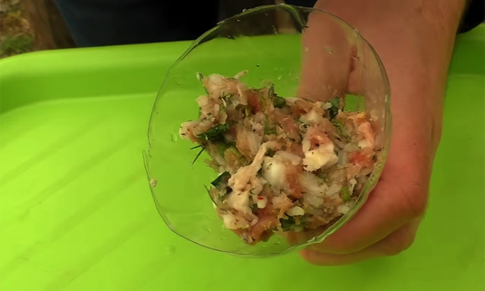 Сочная пасхальная колбаса за копейки: деревенский рецепт «пальцем пханой»