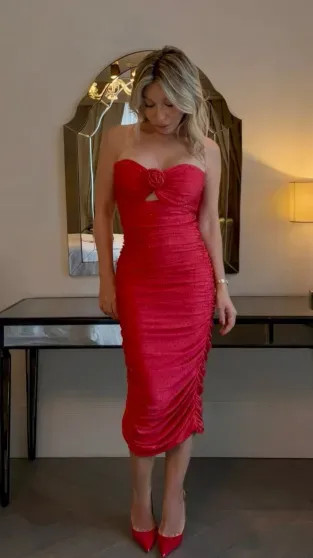 "На обложке самая обсуждаемая медиаперсона". Надежда Стрелец стала героиней журнала "Мнение редакции* может не совпадать"